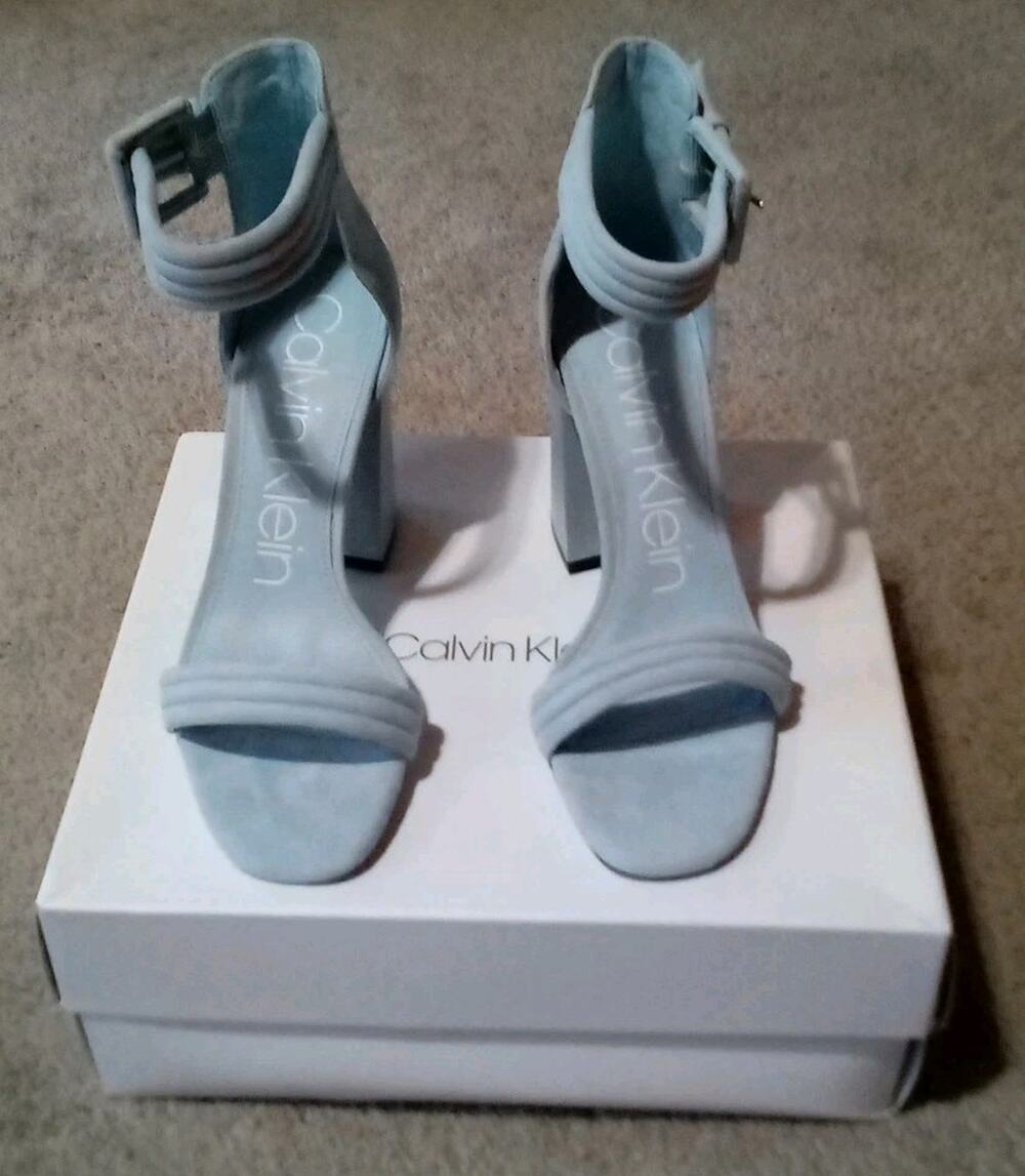 NIB Calvin Klein Women's Rochanda Petal Blue Kid Suede Sandals Sz 10